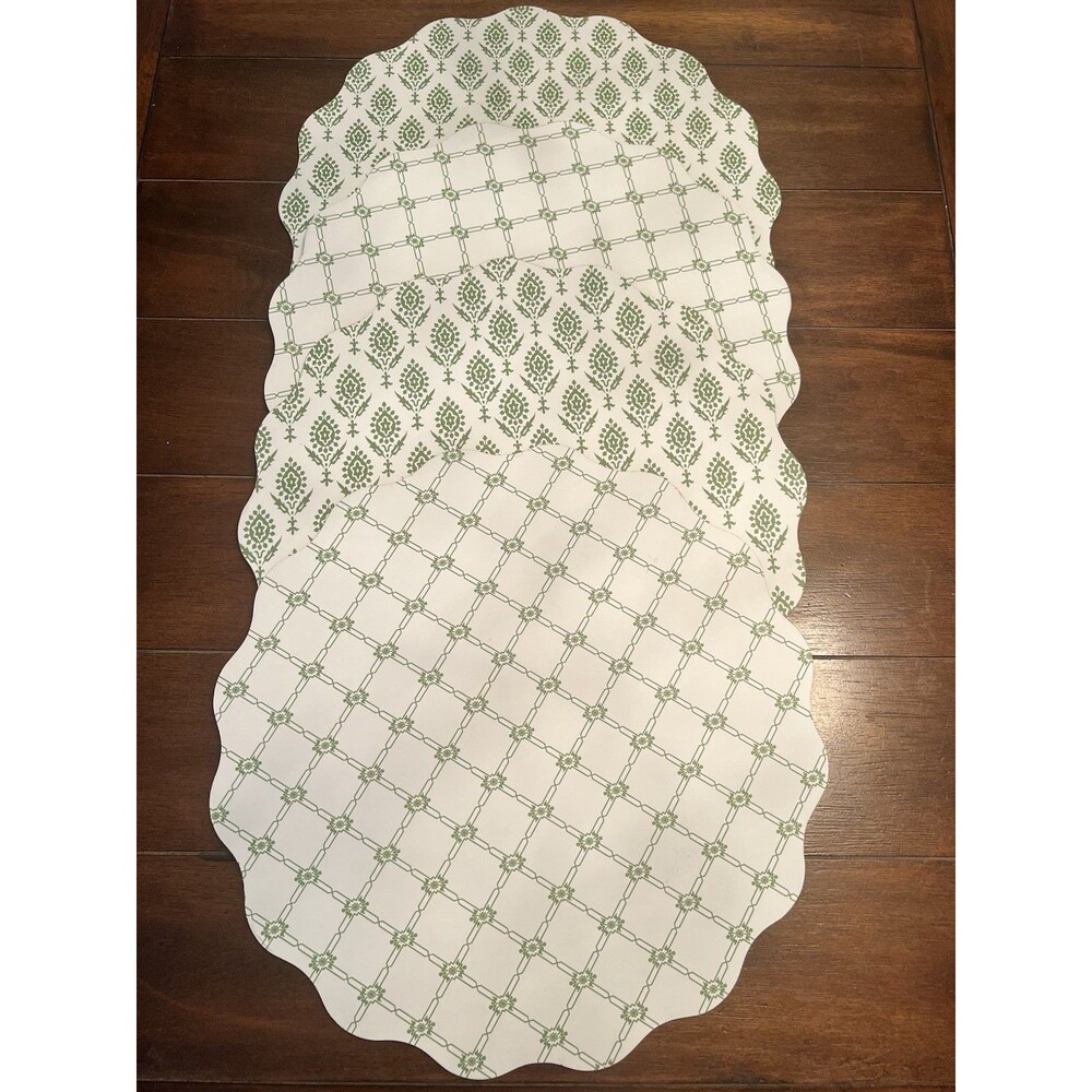 Set of Four Hardmat Placemats Scalloped Green Mixed Print